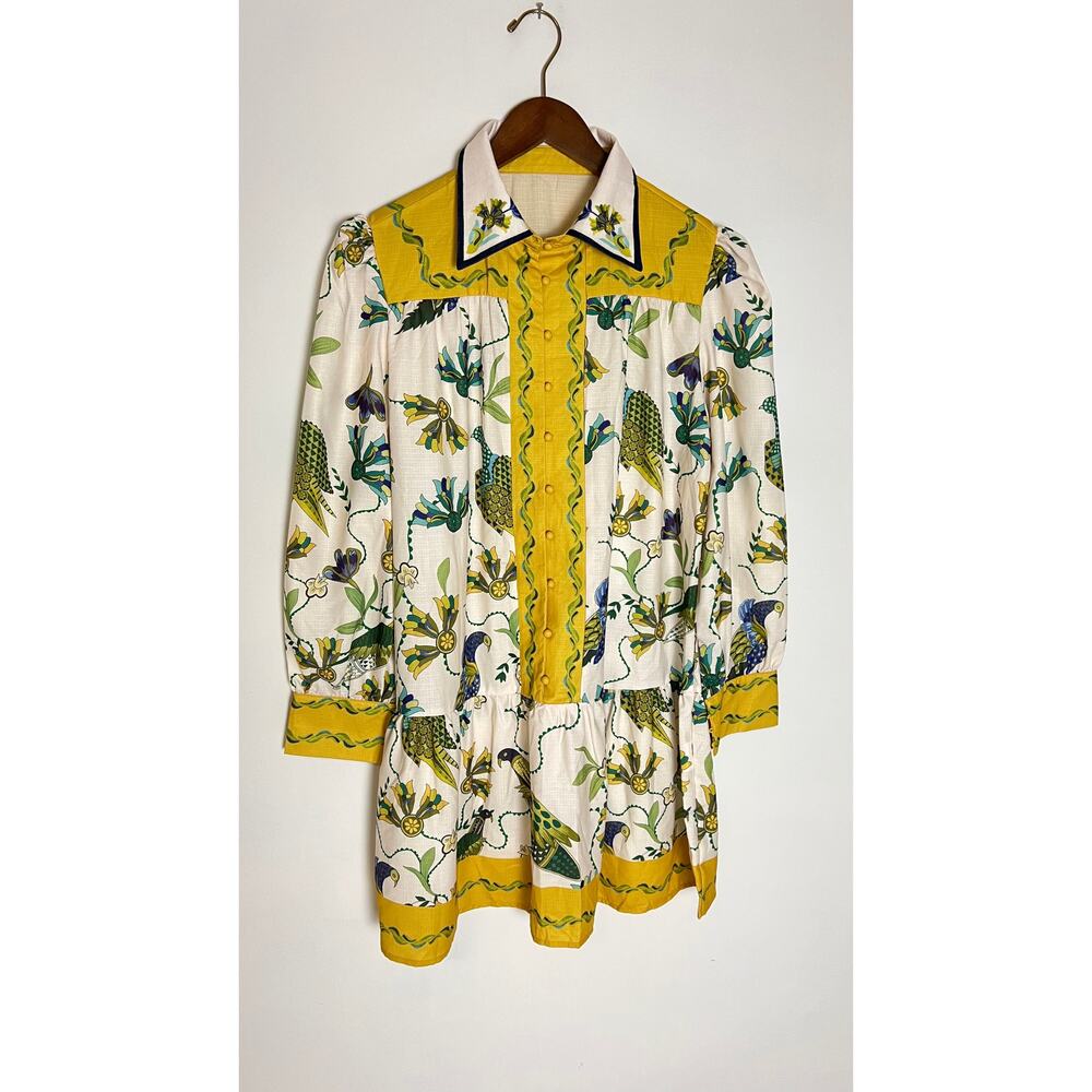 Button Up Long Sleeve Dress with Bold Bird Pattern Size Large‎